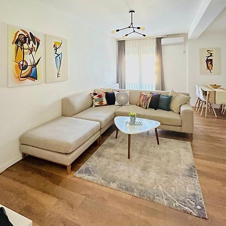 Tower Apartment Пристина Екстериор снимка