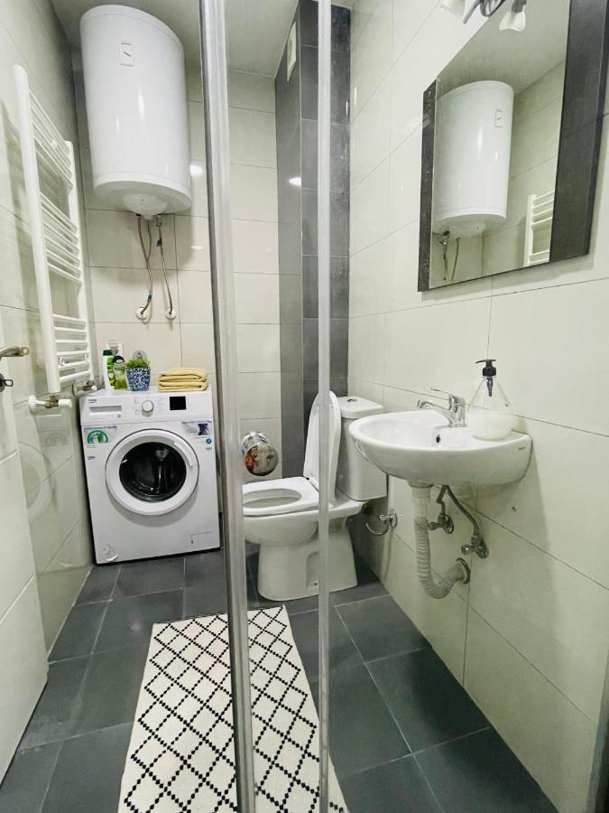 Tower Apartment Пристина Екстериор снимка