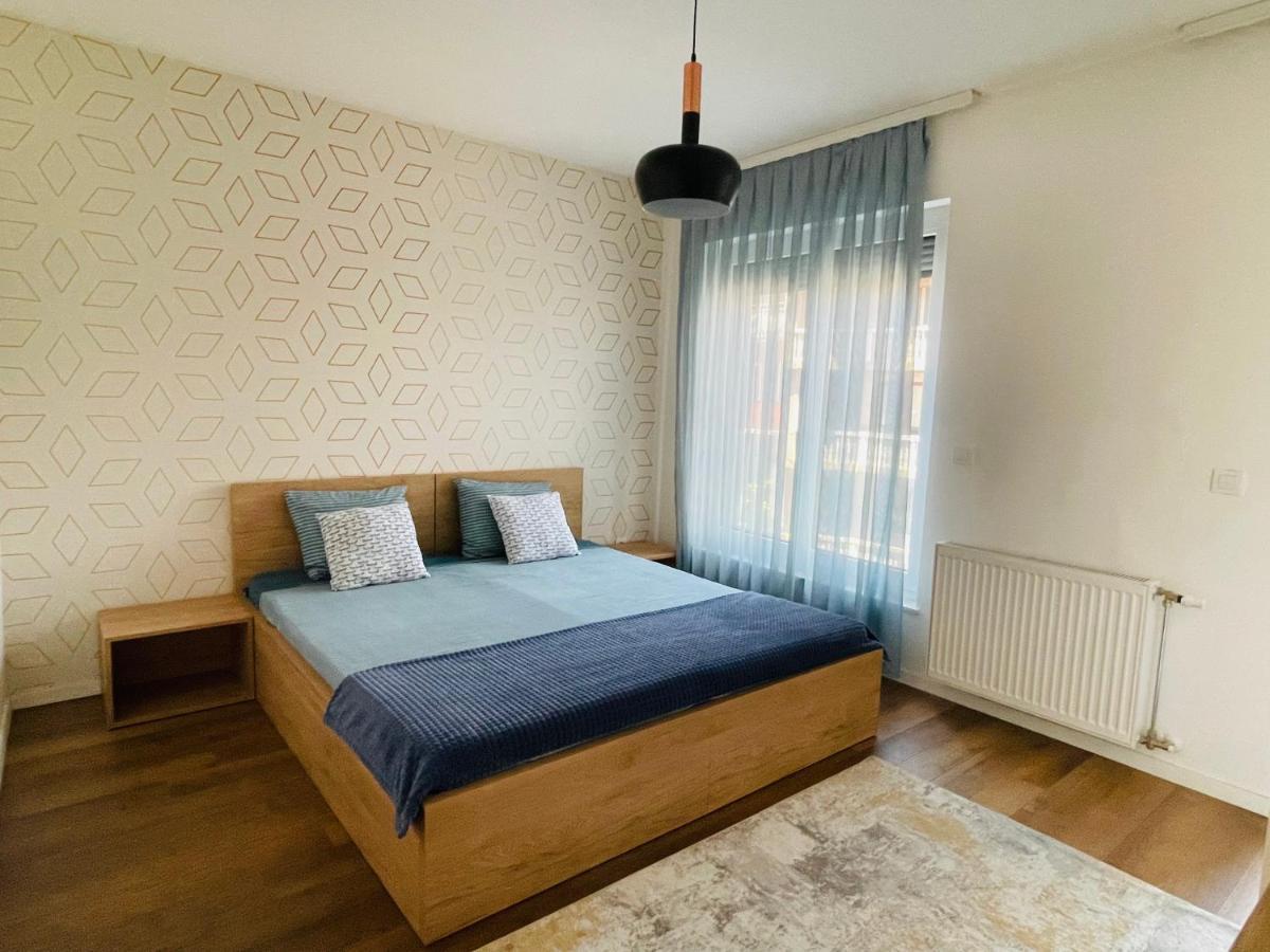 Tower Apartment Пристина Екстериор снимка