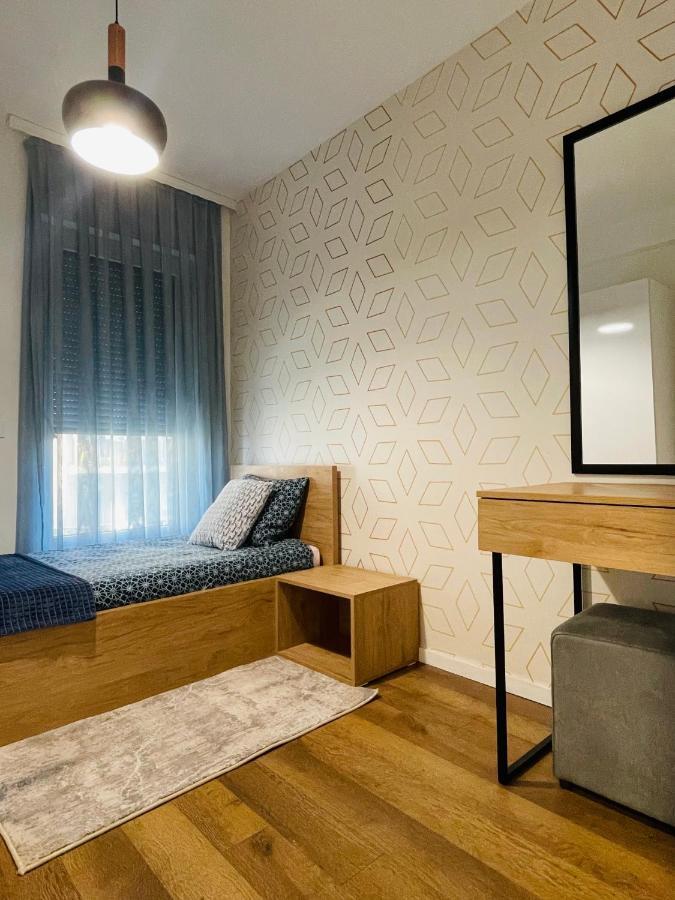 Tower Apartment Пристина Екстериор снимка